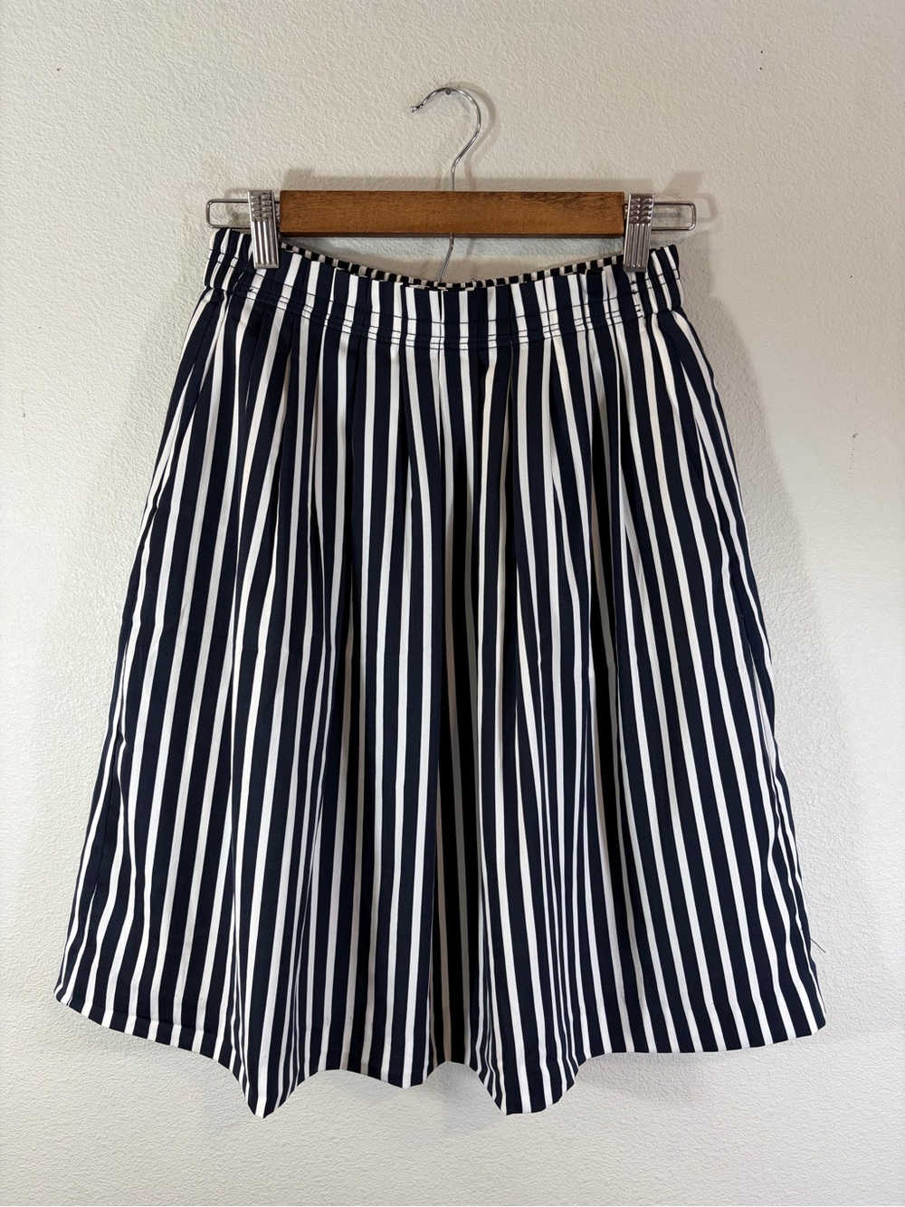 J. Crew White and Navy pleated striped midi skirt